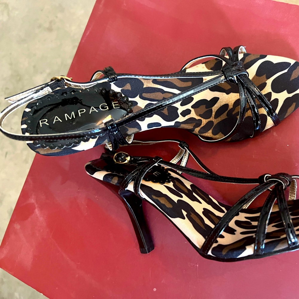 Rampage kitten heel sling back sandal